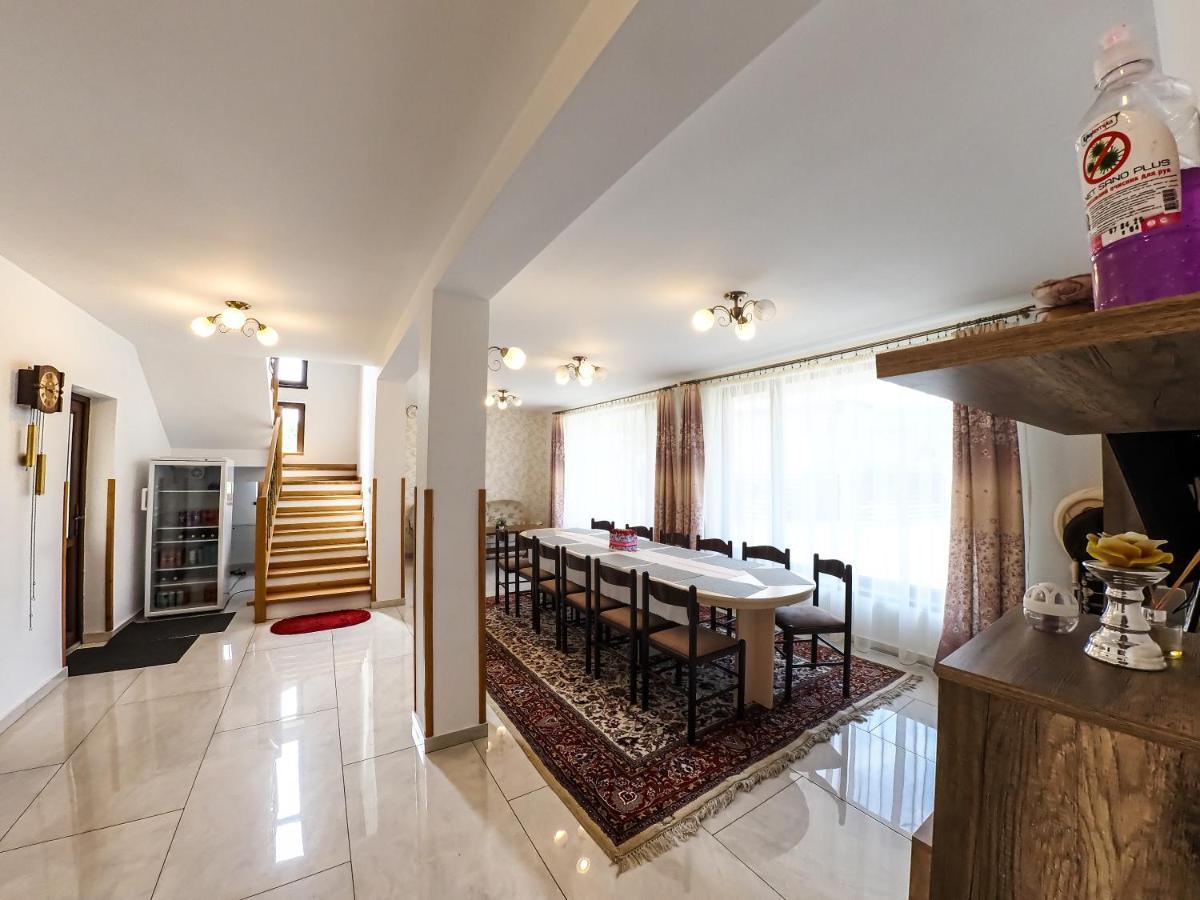 Casa Iulia Villa Pojorîta Exteriör bild